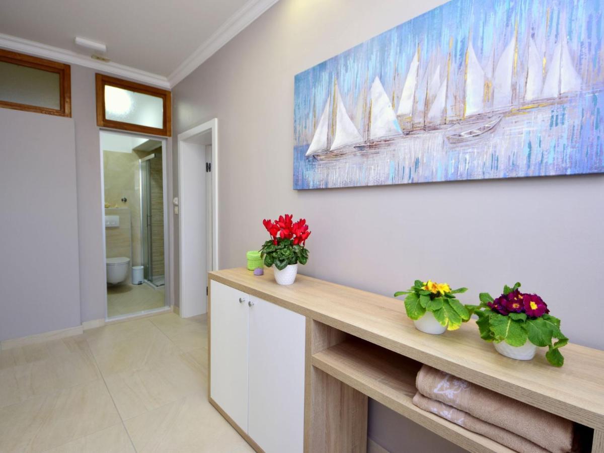 Apartment Mornar-2 By Interhome Trogir Bagian luar foto
