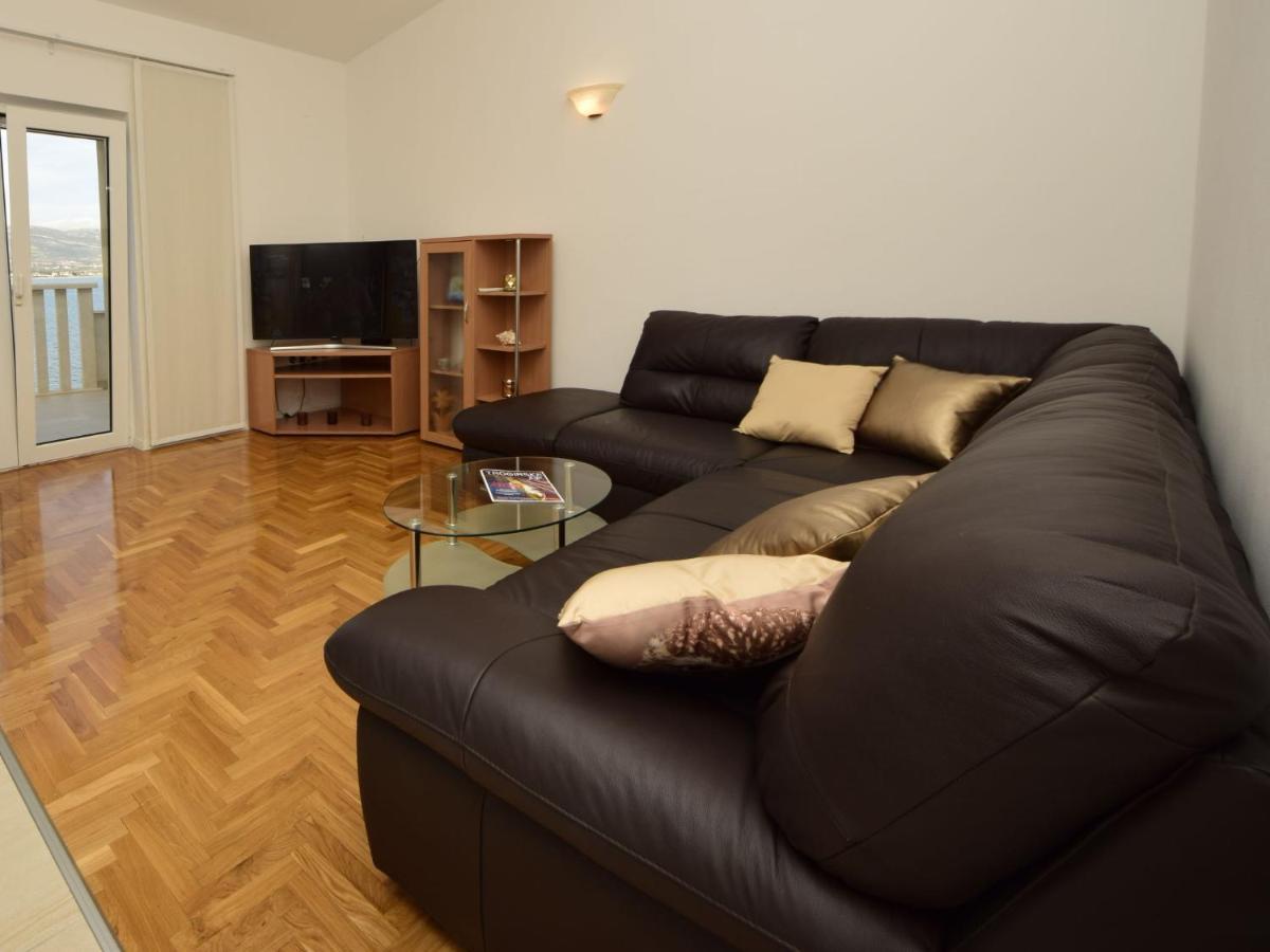 Apartment Mornar-2 By Interhome Trogir Bagian luar foto
