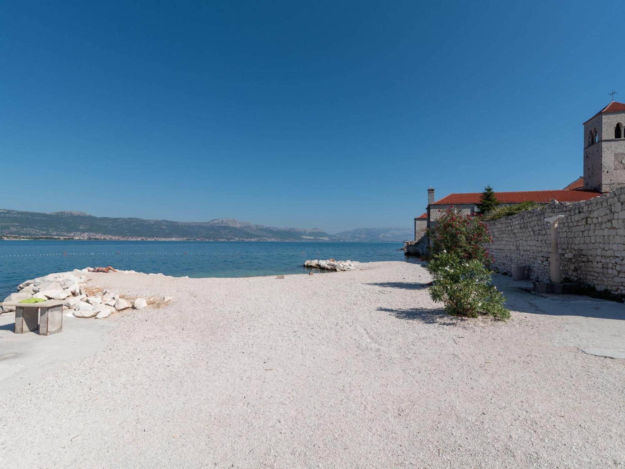 Apartment Mornar-2 By Interhome Trogir Bagian luar foto